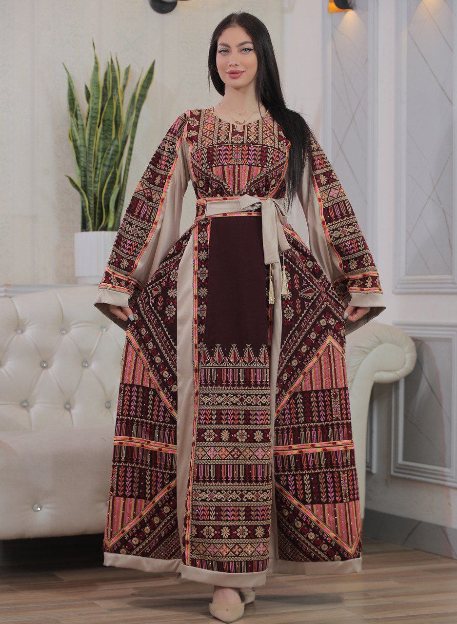 Traditional Embroidered Abaya with Belt and Wide Sleeves